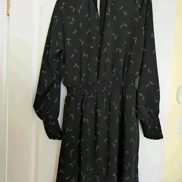 Reitmans signature dress size small black dress with long sleeves keyhole neck - Picture 9 of 11